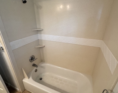 209 Todd Circle - Photo Thumbnail 11