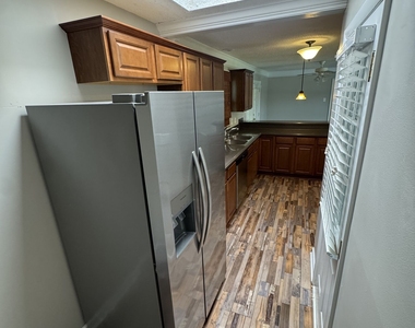 209 Todd Circle - Photo Thumbnail 7