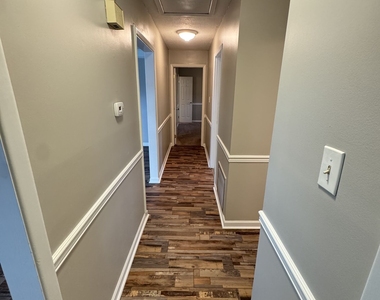 209 Todd Circle - Photo Thumbnail 13
