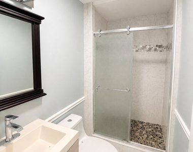1166 Garibaldi Street Sw - Photo Thumbnail 9