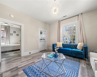 1099 Center Street Nw - Photo Thumbnail 9