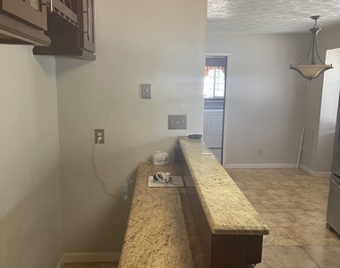 1088 Sherrington Drive - Photo Thumbnail 3
