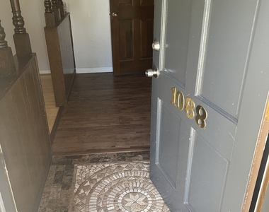 1088 Sherrington Drive - Photo Thumbnail 2