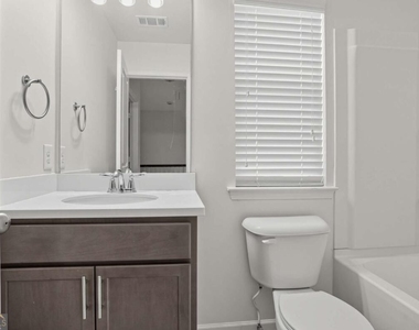 4933 Longview Walk - Photo Thumbnail 14