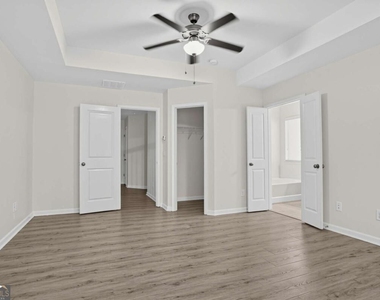 4933 Longview Walk - Photo Thumbnail 10