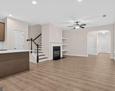 4933 Longview Walk - Photo Thumbnail 4