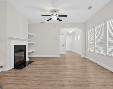 4933 Longview Walk - Photo Thumbnail 7