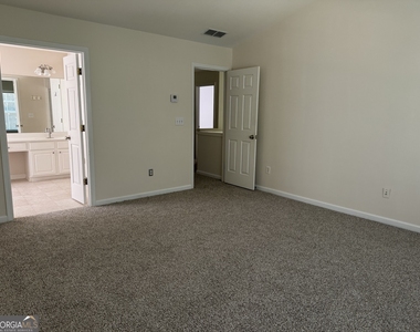 125 Friars Head Drive - Photo Thumbnail 23
