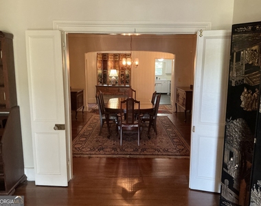 992 Tattnall Street - Photo Thumbnail 4