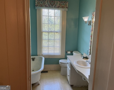 992 Tattnall Street - Photo Thumbnail 20