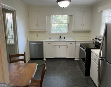 992 Tattnall Street - Photo Thumbnail 7
