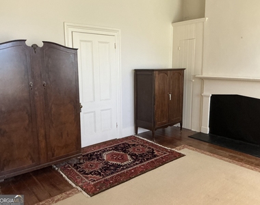 992 Tattnall Street - Photo Thumbnail 13