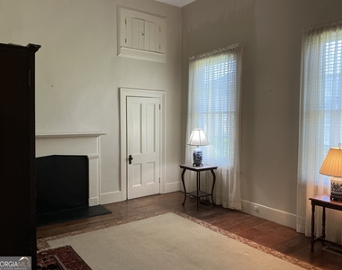 992 Tattnall Street - Photo Thumbnail 14