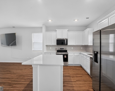 11920 Aukerman Way - Photo Thumbnail 3
