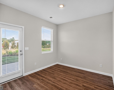 11920 Aukerman Way - Photo Thumbnail 6
