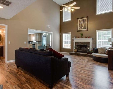 636 Sleeping Meadow Lane - Photo Thumbnail 7