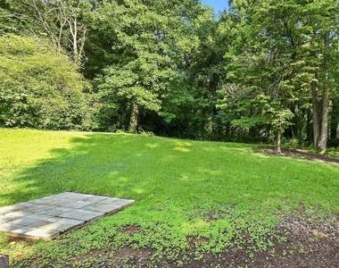 1374 Smokey Mountain Court - Photo Thumbnail 13