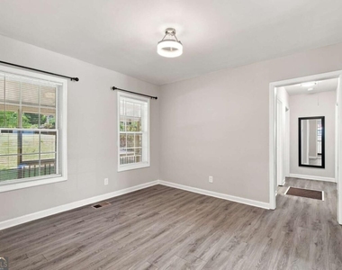 1357 Lorenzo Drive Sw - Photo Thumbnail 14
