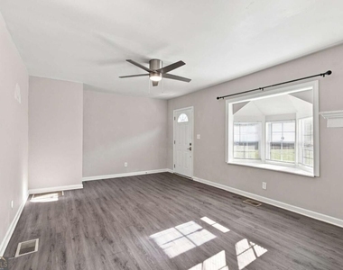 1357 Lorenzo Drive Sw - Photo Thumbnail 4