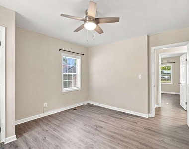 1357 Lorenzo Drive Sw - Photo Thumbnail 16