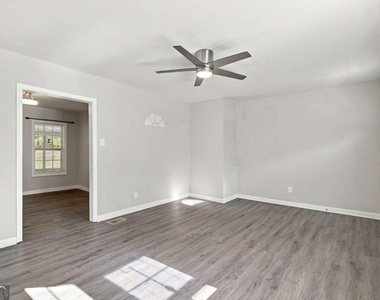 1357 Lorenzo Drive Sw - Photo Thumbnail 5