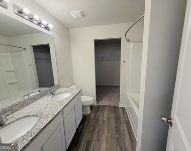 506 Amelia Court - Photo Thumbnail 13