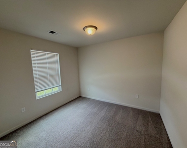 506 Amelia Court - Photo Thumbnail 16