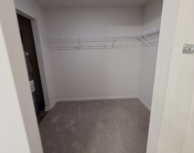 506 Amelia Court - Photo Thumbnail 12