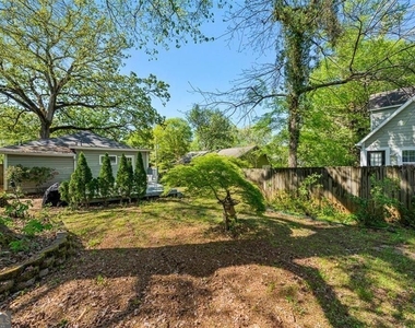2220 Newnan Street - Photo Thumbnail 34