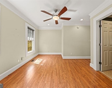 2220 Newnan Street - Photo Thumbnail 12