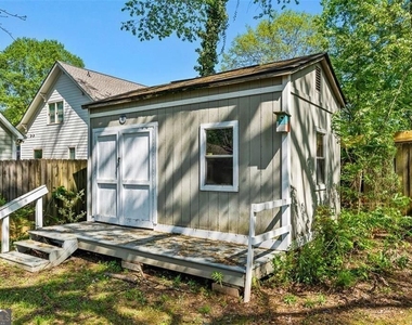 2220 Newnan Street - Photo Thumbnail 32