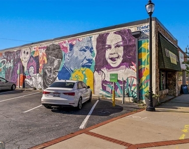 2220 Newnan Street - Photo Thumbnail 42