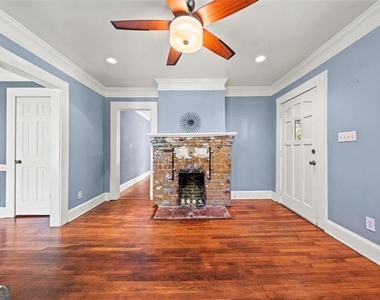2220 Newnan Street - Photo Thumbnail 3