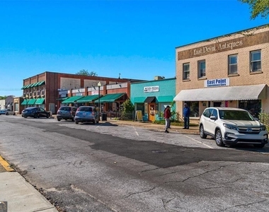 2220 Newnan Street - Photo Thumbnail 44