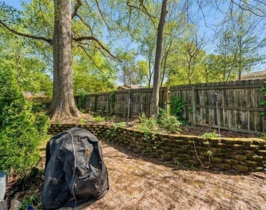 2220 Newnan Street - Photo Thumbnail 29