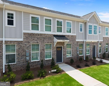 156 Flier Drive - Photo Thumbnail 2