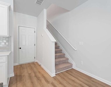 156 Flier Drive - Photo Thumbnail 21