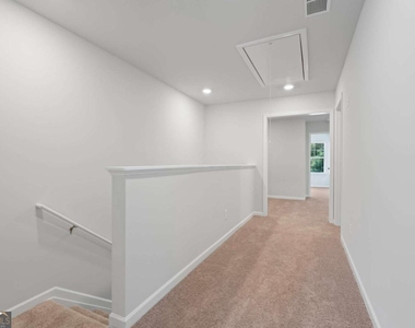 156 Flier Drive - Photo Thumbnail 12