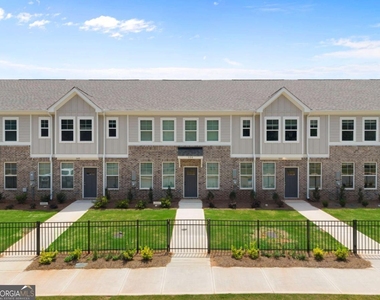 156 Flier Drive - Photo Thumbnail 1