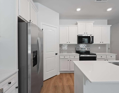 156 Flier Drive - Photo Thumbnail 27
