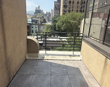 East 31st Street - Photo Thumbnail 5