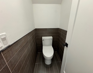 173 Tompkins Avenue - Photo Thumbnail 5