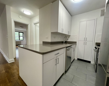 East 56th Street - Photo Thumbnail 1