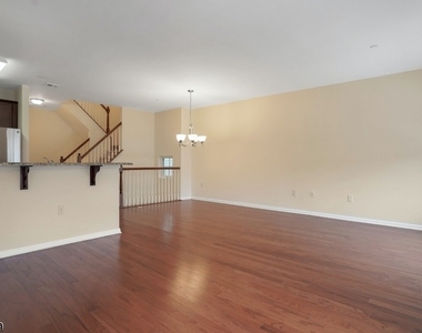 308 Rotando Way - Photo Thumbnail 8