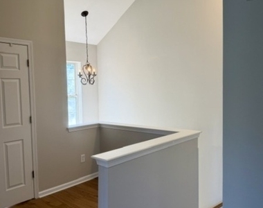 245 Marcia Way - Photo Thumbnail 1