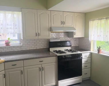 67 Oakland Ave - Photo Thumbnail 7