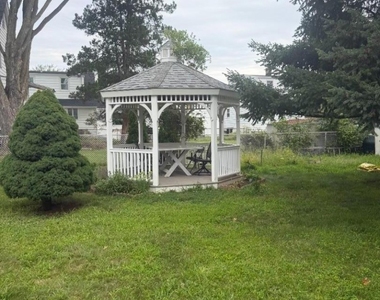 67 Oakland Ave - Photo Thumbnail 12