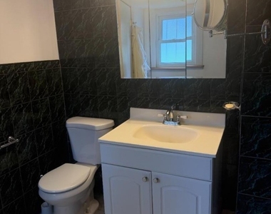 67 Oakland Ave - Photo Thumbnail 10