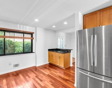 38 Park St - Photo Thumbnail 3