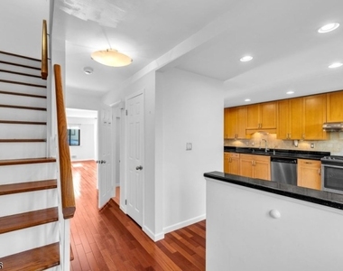 38 Park St - Photo Thumbnail 1